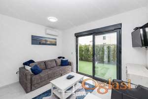 Namesten studio 20m², 200m od mora – Djenovici, Herceg Novi S2252